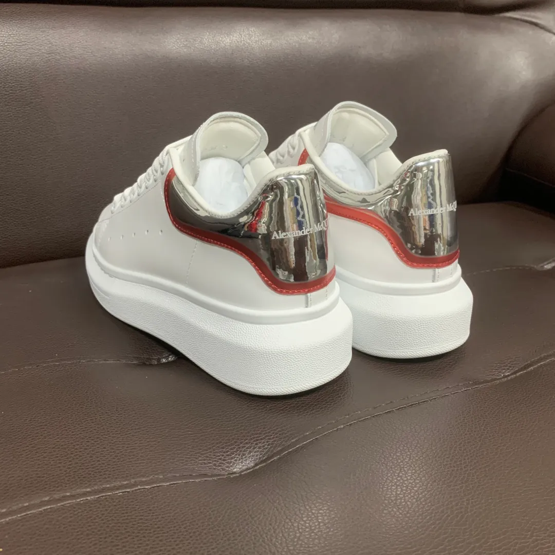 👟👟Ex-factory price 560👟👟 Professional McQueen factory. Top version. Couple style 👫 Alexander McQUEEN high version has been upgraded to the highest quality again✅ 💪McQueen Spring, Summer, Autumn and Winter top version Purchasing level✅ Recruiting national online and offline agents to join 🤝 🏆Fabric: Original materials imported from Italy. Texture, water-resistant and non-discoloring 🏆Inner lining: ️A-grade Italian imported lining resistant to dirt, sweat-absorbent, breathable and comfortable 🏆Foot pads: top-grade imported Italian super-soft cowhide leather 🏆Outsole: PU+counter 1:1 🏆Shoe box: original white box. Plus white flip cover for double-layer protection. Cloth bag. Handbag. Certificate of 1:1 mold opening, 4-piece set. Delivered with a pair of shoelaces. 🖕🏿🖕🏿🖕🏿You can choose any pair of shoelaces in any color of our factory 🏆Code number: women’s 34-41. men’s 38-46 🏆Special remarks (women’s size 34.40.41, men’s size 38.45.46 is customized, no returns or exchanges) Win-win cooperation🤝